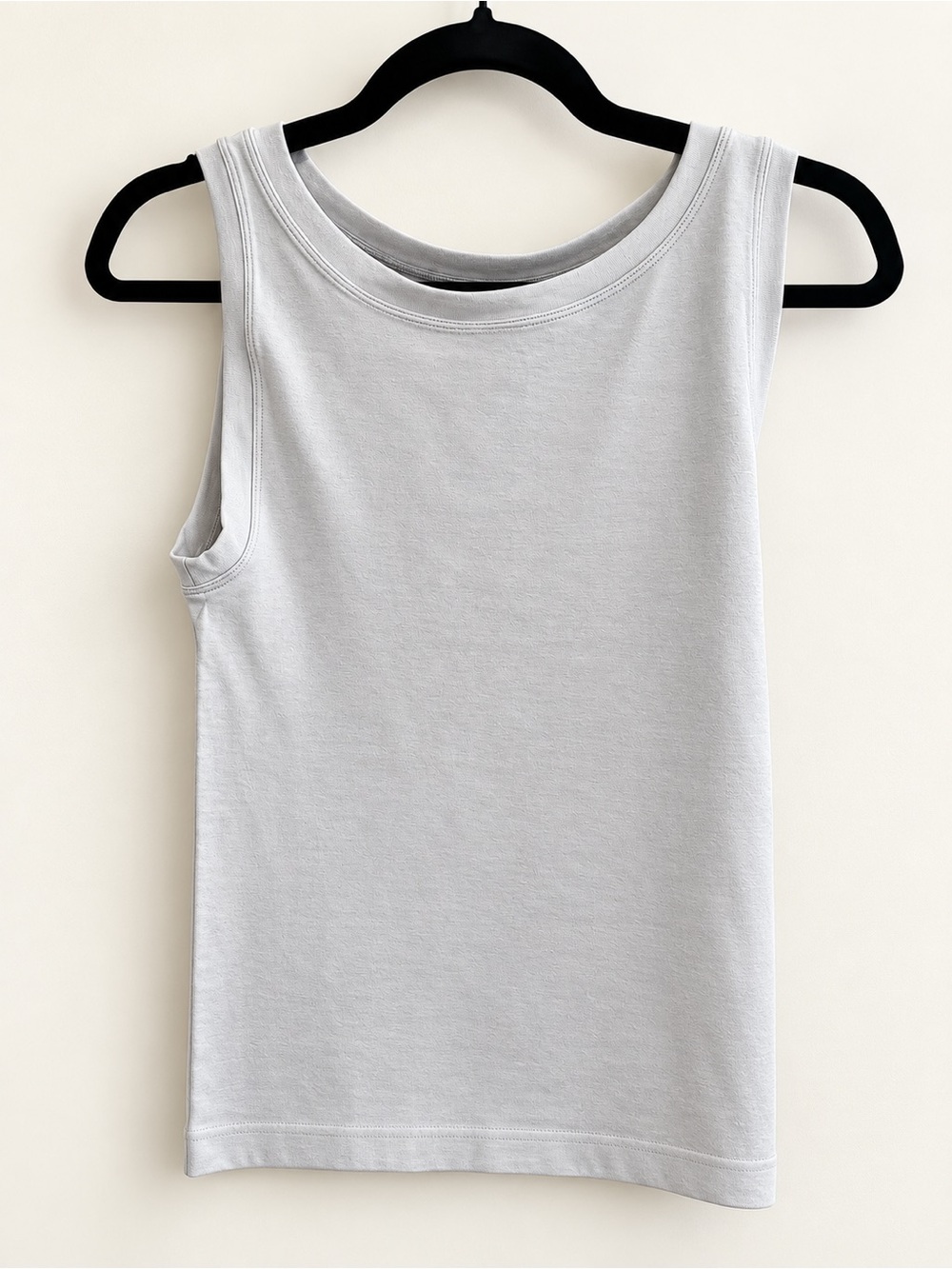 Zenana Outfitters Light Gray Crewneck Tank
